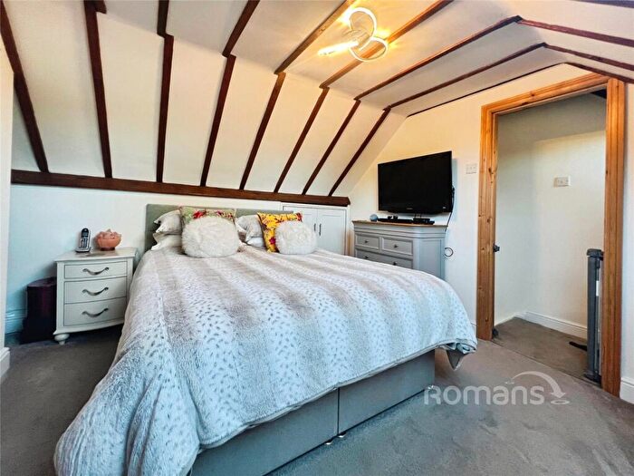 2 Bedroom Bungalow For Sale In Kings Avenue, Tongham, Farnham, GU10