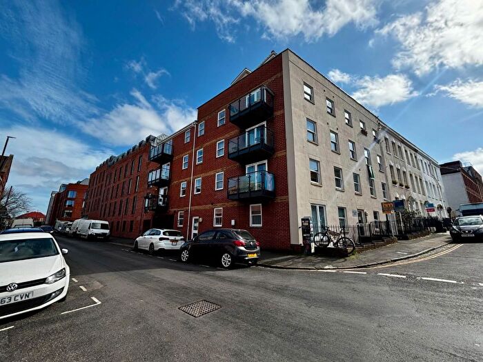 2 Bedroom Flat For Sale In Balloon Court, Cave Street, St Pauls, Bristol, BS2