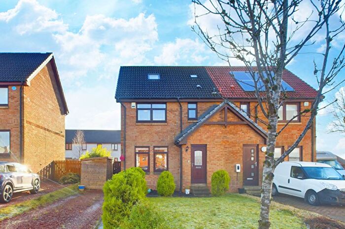 4 Bedroom Semi-Detached House For Sale In Glen Luss Gardens, Cumbernauld, G68