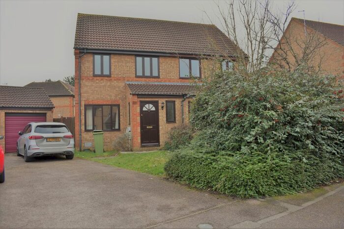 3 Bedroom Semi-Detached House To Rent In Bernstein Close, Milton Keynes MK7