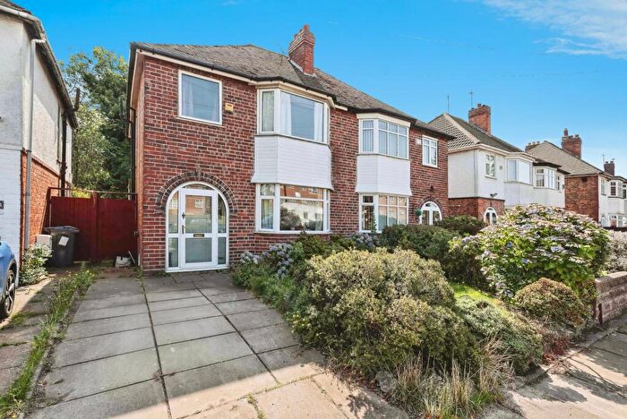 3 Bedroom Semi-Detached House For Sale In Moor End Lane, Birmingham, West Midlands, B24