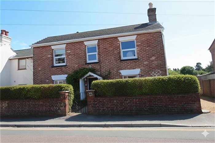 5 Bedroom House To Rent In Priestley Road, BH10