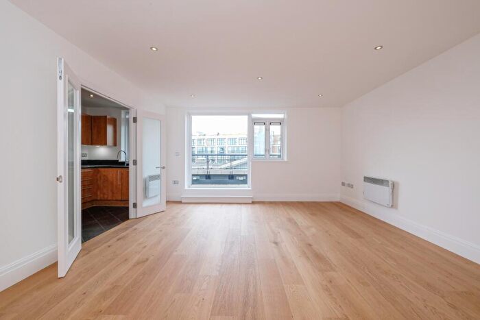 2 Bedroom Penthouse To Rent In Garland House Seven Kings Way, KT2