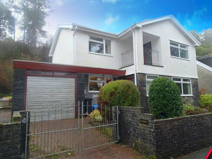 3 Bedroom Detached House For Sale In Pontsarn Close, Pontsarn, Merthyr Tydfil, CF48