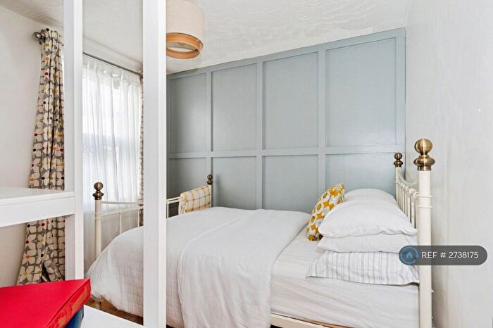 1 Bedroom Maisonette To Rent In Victoria Place, Plymouth, PL2