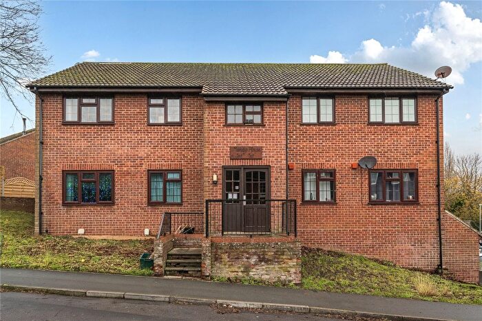 2 Bedroom Flat For Sale In Yarn Barton, Templecombe, Somerset, BA8