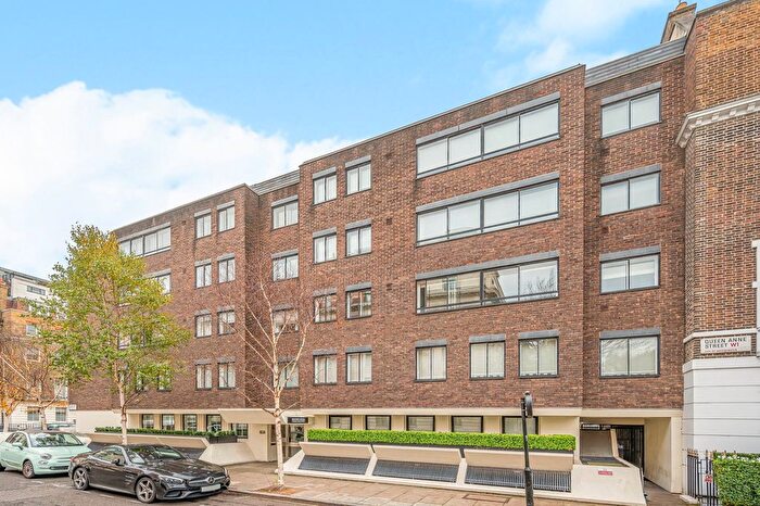 2 Bedroom Flat To Rent In Queen Anne Street, London, W1G