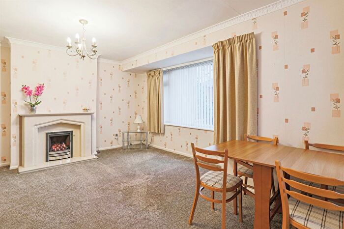 2 Bedroom Semi-Detached House For Sale In Melbourne Road, Wakefield, WF1