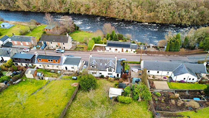 4 Bedroom Detached House For Sale In Lanark Road, Hazelbank, Lanark, ML11