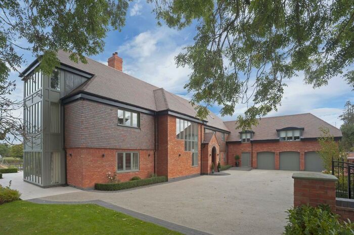 5 Bedroom Detached House For Sale In Rising Lane, Knowle, Solihull, West Midlands, B93