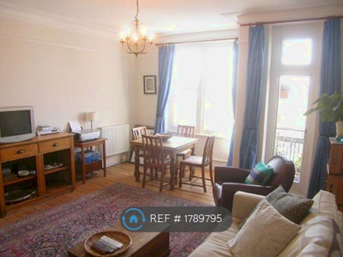 2 Bedroom Flat To Rent In Challoner Street, London, W14