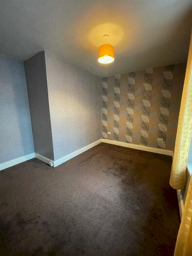 3 Bedroom Terraced House To Rent In Shakespeare Street, Padiham, Burnley, BB12