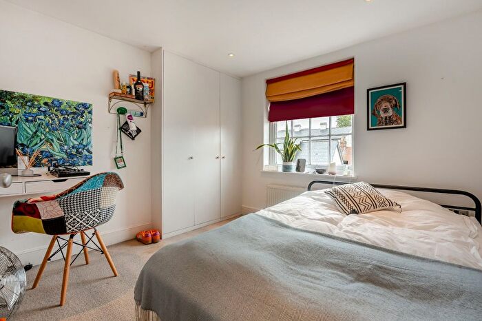 3 Bedroom Terraced House For Sale In Stour Street, Canterbury, Kent, CT1