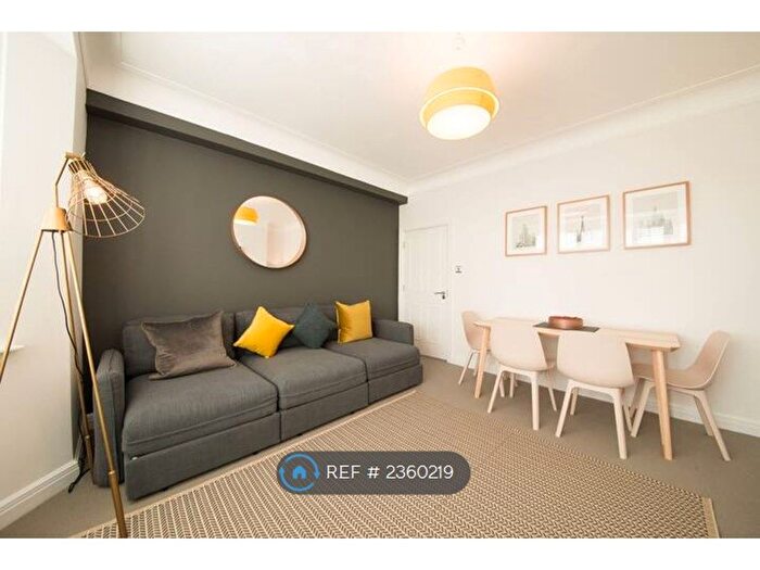 2 Bedroom Flat To Rent In Maida Vale, London, W9