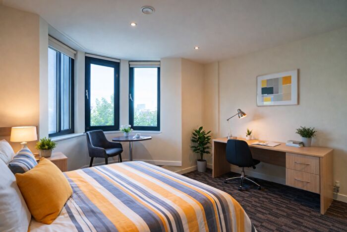 Studio To Rent In Flat, Gladstone Buildings, St James Row, S1