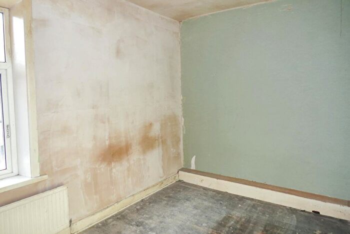 2 Bedroom Terraced House For Sale In Brunshaw Road, Burnley, Lancashire, BB10