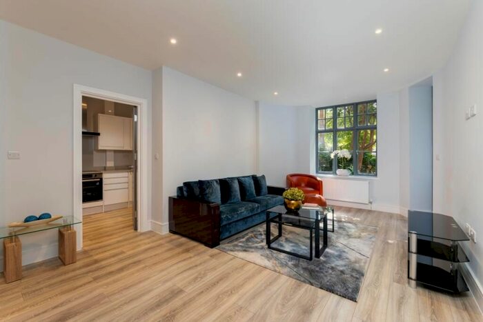 3 Bedroom Flat To Rent In Clive Court, Maida Vale, London, W9