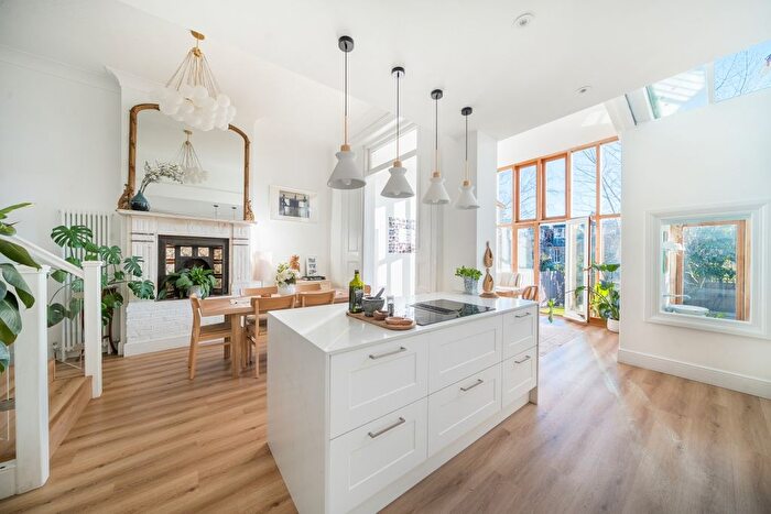 5 Bedroom Terraced House To Rent In Addington Road, London, N4