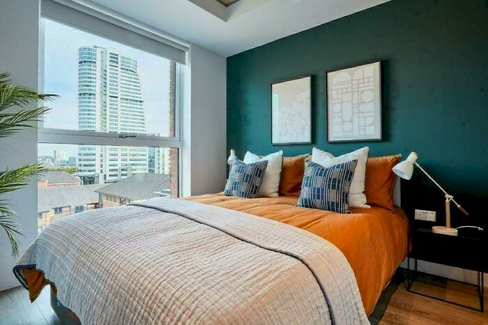 3 Bedroom Flat To Rent In Mustard Wharf At Tower Works, Industrial Collection, LS1