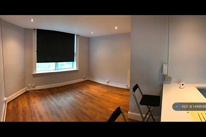 Studio To Rent In Blenheim Park Road, South Croydon, CR2