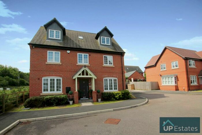 5 Bedroom Detached House For Sale In Quincy Close, Nuneaton, CV11