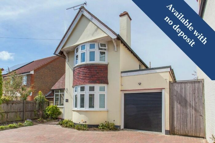 3 Bedroom Town House To Rent In Middle Deal Road, Deal, CT14