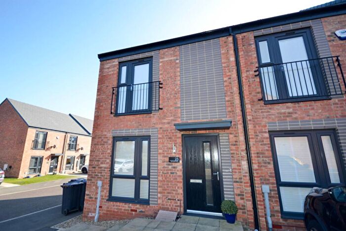 2 Bedroom End Of Terrace House For Sale In Whitehill Park, Windy Nook, NE10