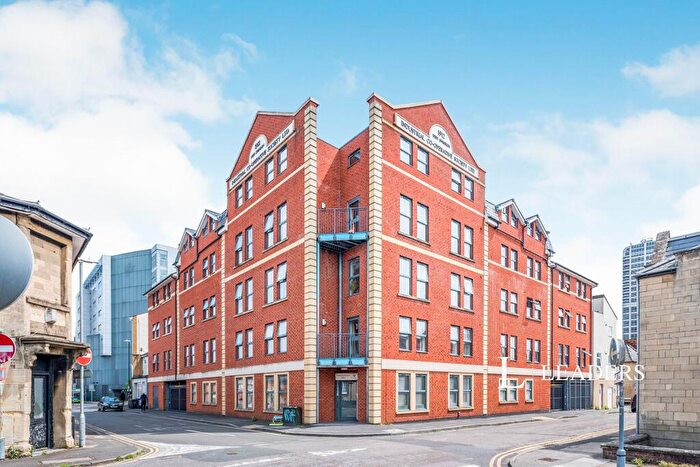 2 Bedroom Flat To Rent In Harding Street, SN1