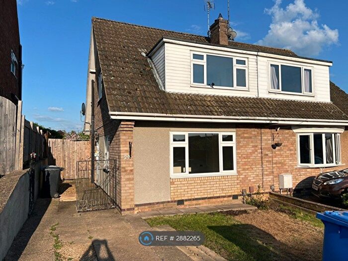 3 Bedroom Semi-Detached House To Rent In St Matthews Road, Kettering, NN15