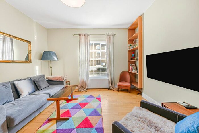 2 Bedroom Terraced House To Rent In Prince Of Wales Road, Kentish Town, NW5