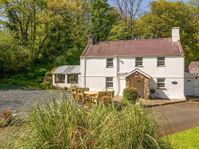 7 Bedroom Detached House For Sale In Sarn Meyllteyrn, Gwynedd, LL53