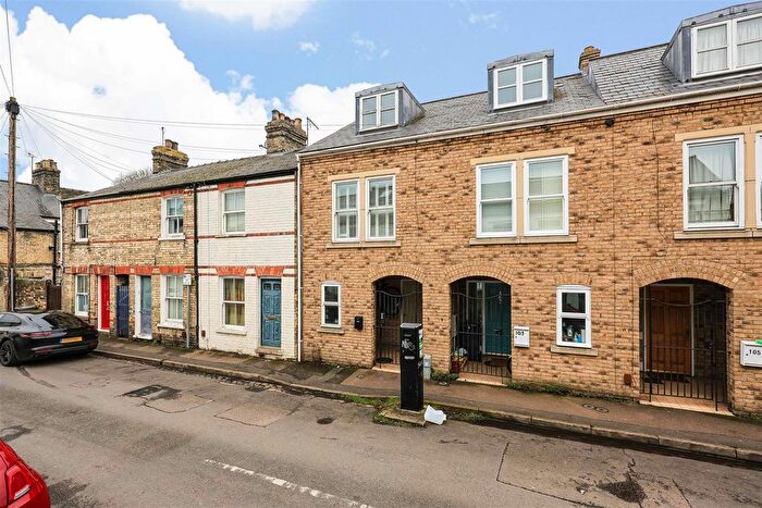 3 Bedroom Terraced House For Sale In Glisson Road, Cambridge, CB1