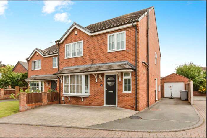 4 Bedroom Detached House To Rent In Limes Close, CW1