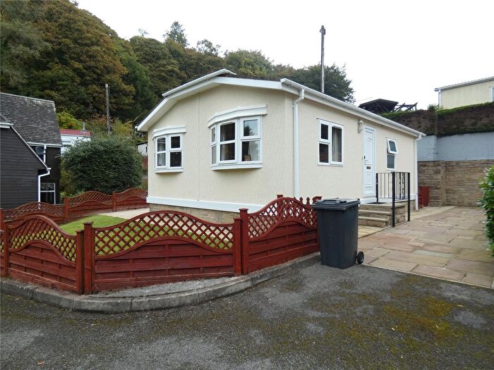2 Bedroom Property For Sale In Punch Bowl Park, Manchester Road, Buxton, Derbyshire, SK17