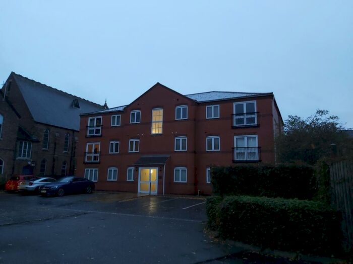 2 Bedroom Flat To Rent In Grants Yard, Burton Upon Trent, DE14
