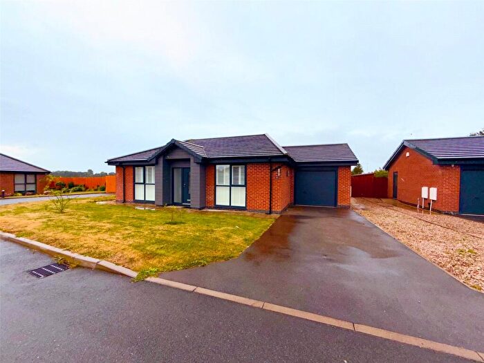 2 Bedroom Bungalow For Sale In Leonard Place, Poulton-le-Fylde, Lancashire, FY6