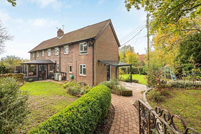 3 Bedroom Cottage For Sale In Honeycritch Lane, Froxfield, Hampshire, GU32