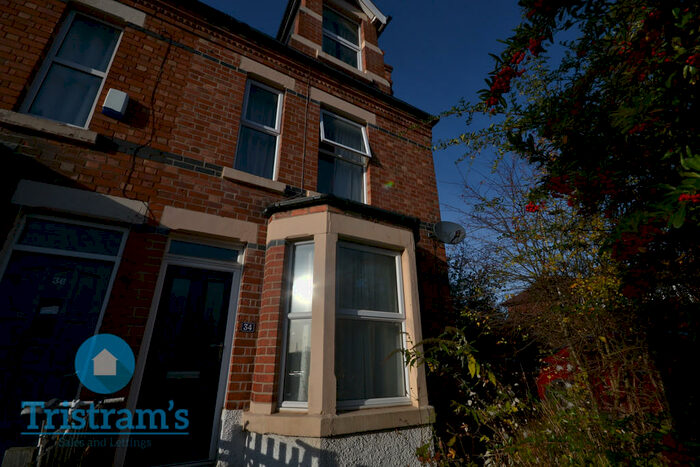 4 Bedroom Semi-Detached House To Rent In Lower Road, Beeston, NG9
