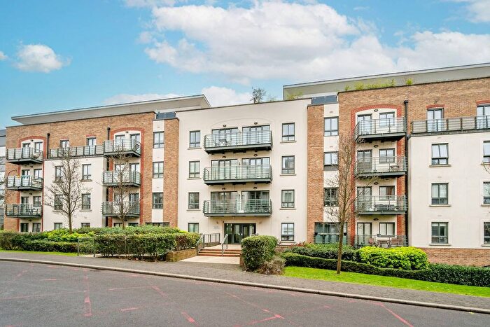 2 Bedroom Flat To Rent In Holford Way, Putney, London, SW15
