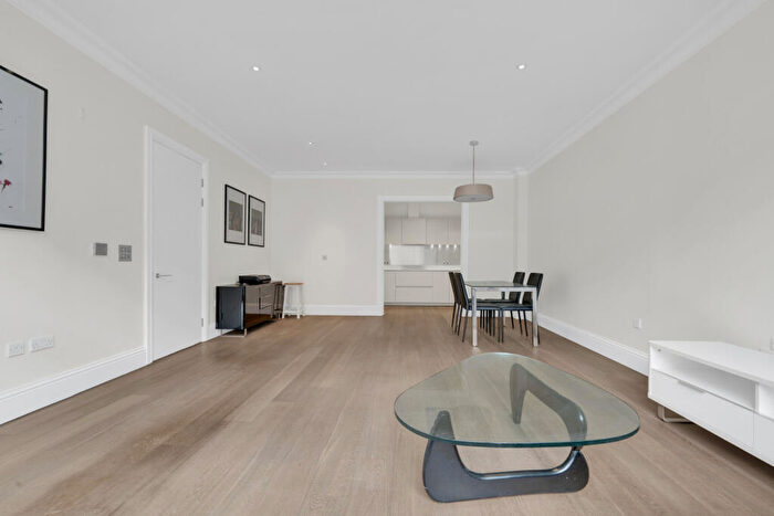 2 Bedroom Apartment For Sale In Sterling Mansions, Leman Street, London, E1
