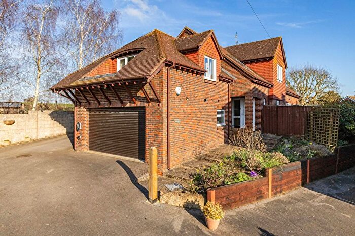 5 Bedroom Property For Sale In Church Lane, Figheldean, Salisbury, SP4