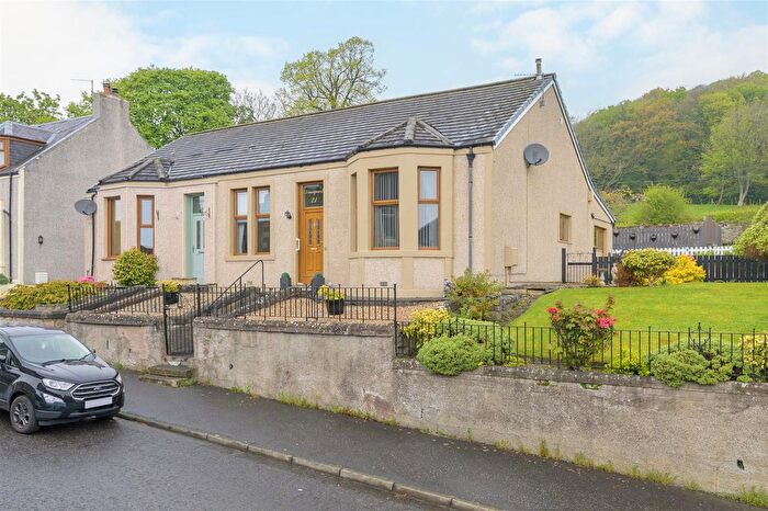 3 Bedroom Semi-Detached Bungalow For Sale In Main Street, Newmills, KY12