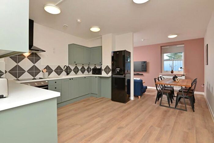 5 Bedroom Apartment To Rent In Flat Isca Lofts, Exeter, EX4