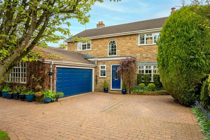 5 Bedroom Detached House For Sale In Rose Croft, East Keswick, LS17