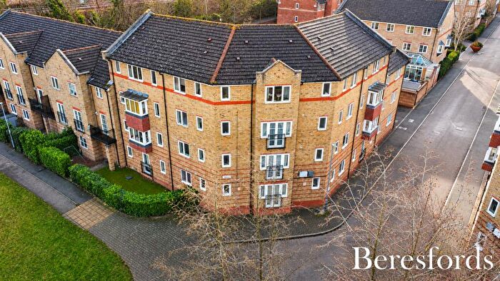 2 Bedroom Apartment To Rent In Parkinson Drive, CM1