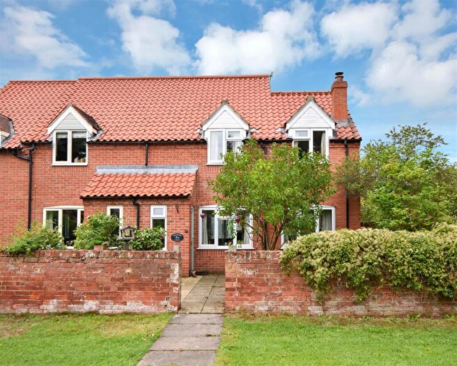 3 Bedroom Semi-Detached House For Sale In Trent Lane, South Clifton, NG23