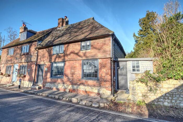 3 Bedroom Semi-Detached House For Sale In Eyhorne Street, Hollingbourne, ME17
