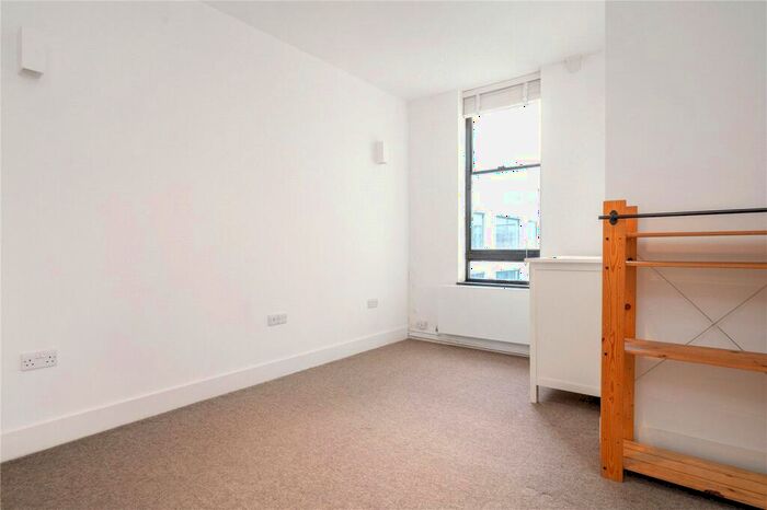 1 Bedroom Apartment For Sale In Britannia Lofts, - Banner Street, Finsbury, London, EC1Y