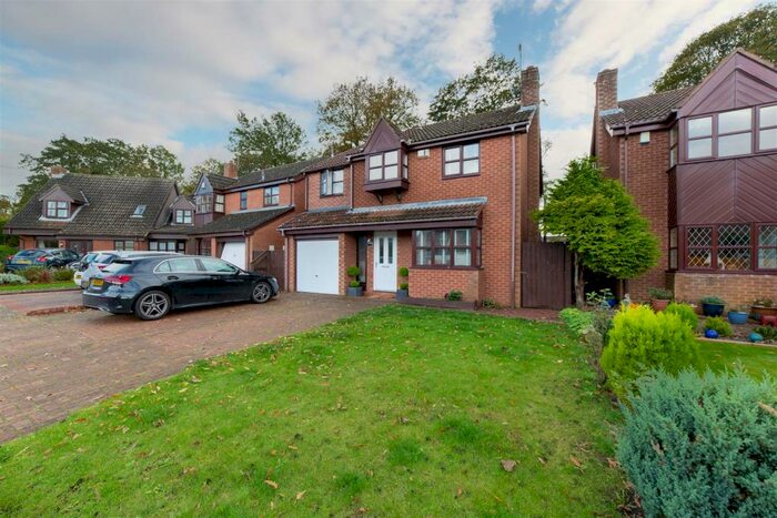 4 Bedroom Detached House To Rent In Finstock Court, Gosforth, NE3
