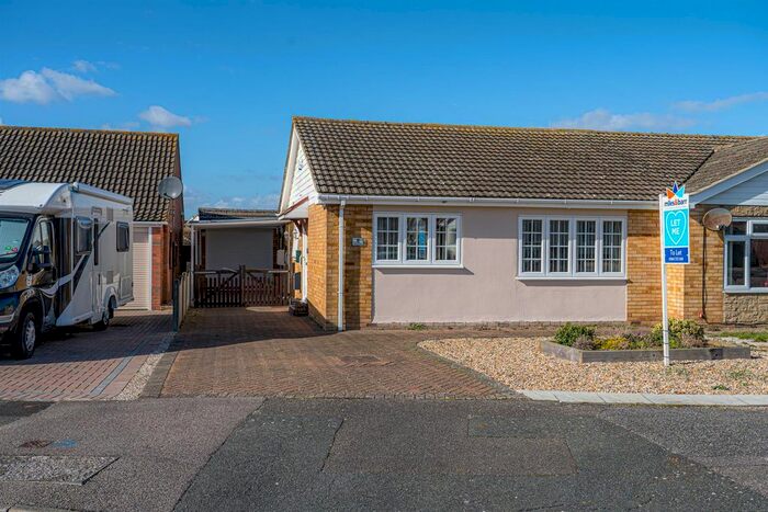 2 Bedroom Bungalow To Rent In Milner Road, Seasalter, Whitstable, CT5